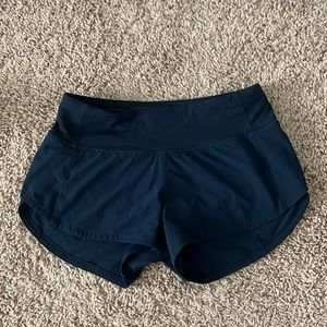 Lululemon speed up short 2.5( navy blue)